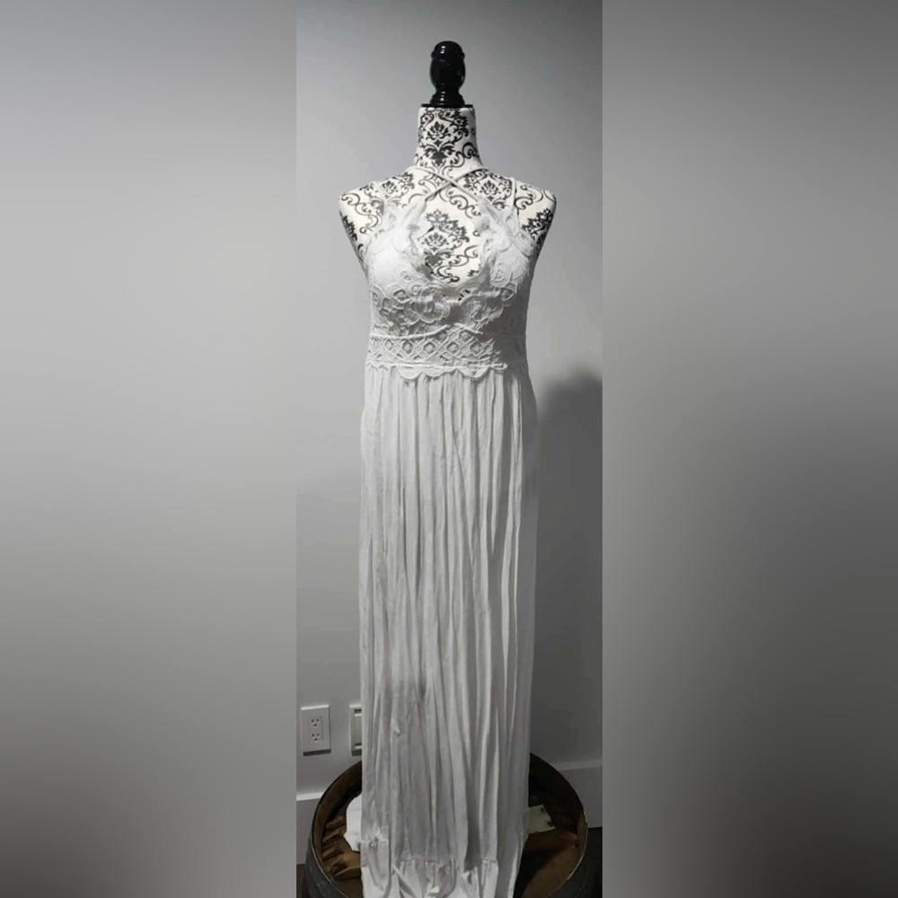 Elegant White Lace Halter Maxi Dress